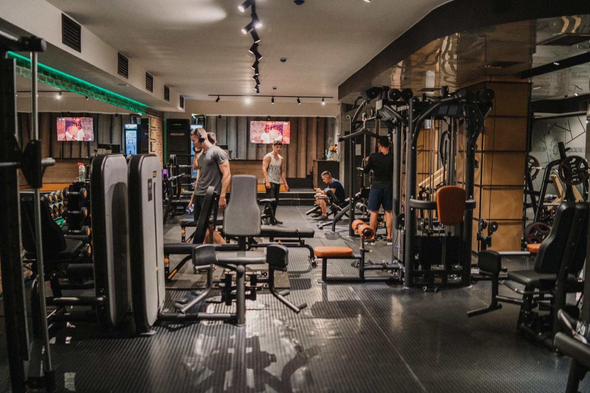 Adeo Hotel Sport & Spa روس المظهر الخارجي الصورة